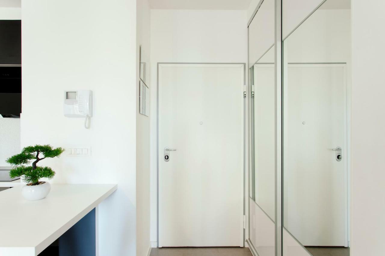 New Luxury Apartment Nives On Seaside Split Exteriör bild