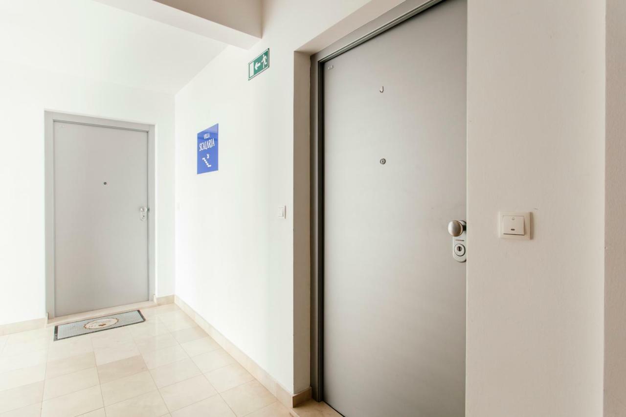 New Luxury Apartment Nives On Seaside Split Exteriör bild