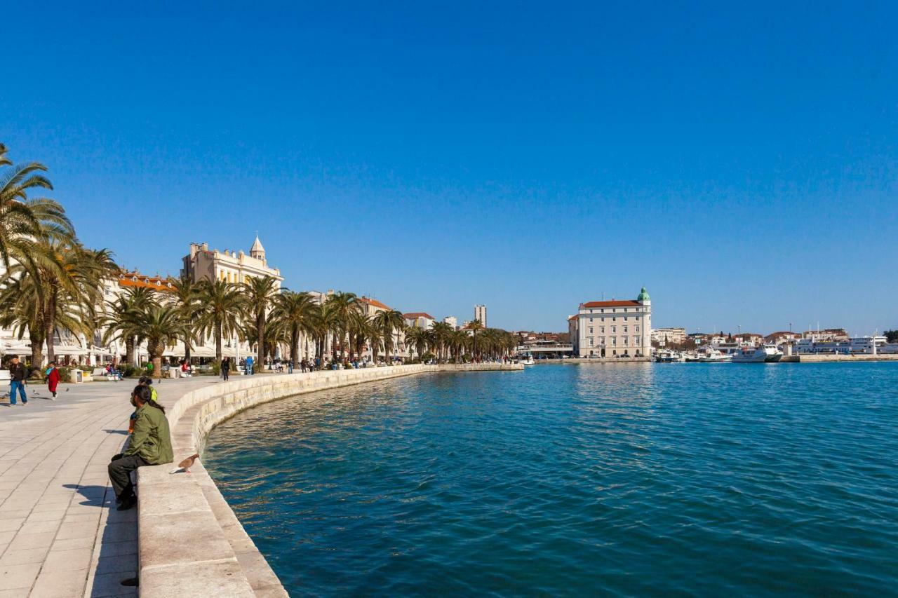 New Luxury Apartment Nives On Seaside Split Exteriör bild