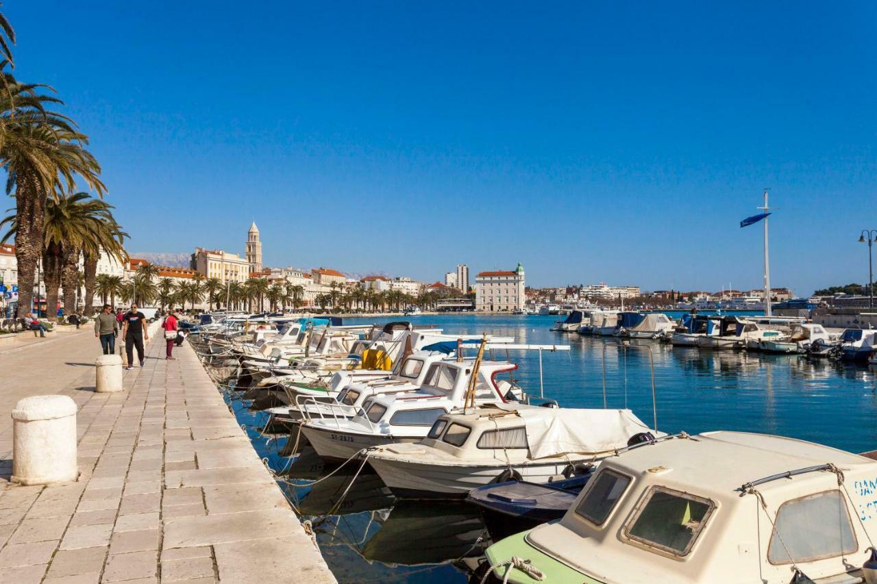 New Luxury Apartment Nives On Seaside Split Exteriör bild